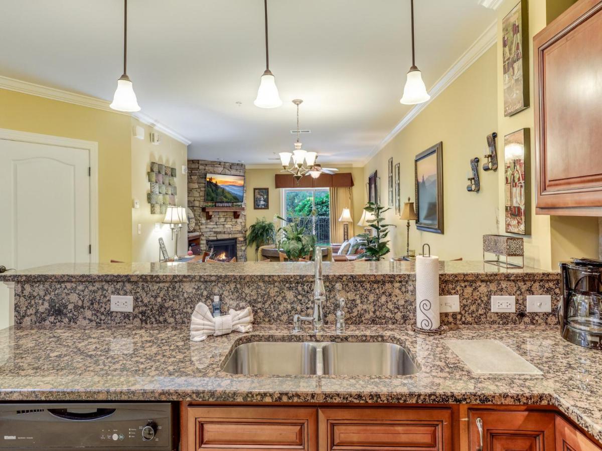 Downtown Delight, 2 Bedrooms, Pool, Hot Tub, Sleeps 6 جاتلينبرج المظهر الخارجي الصورة